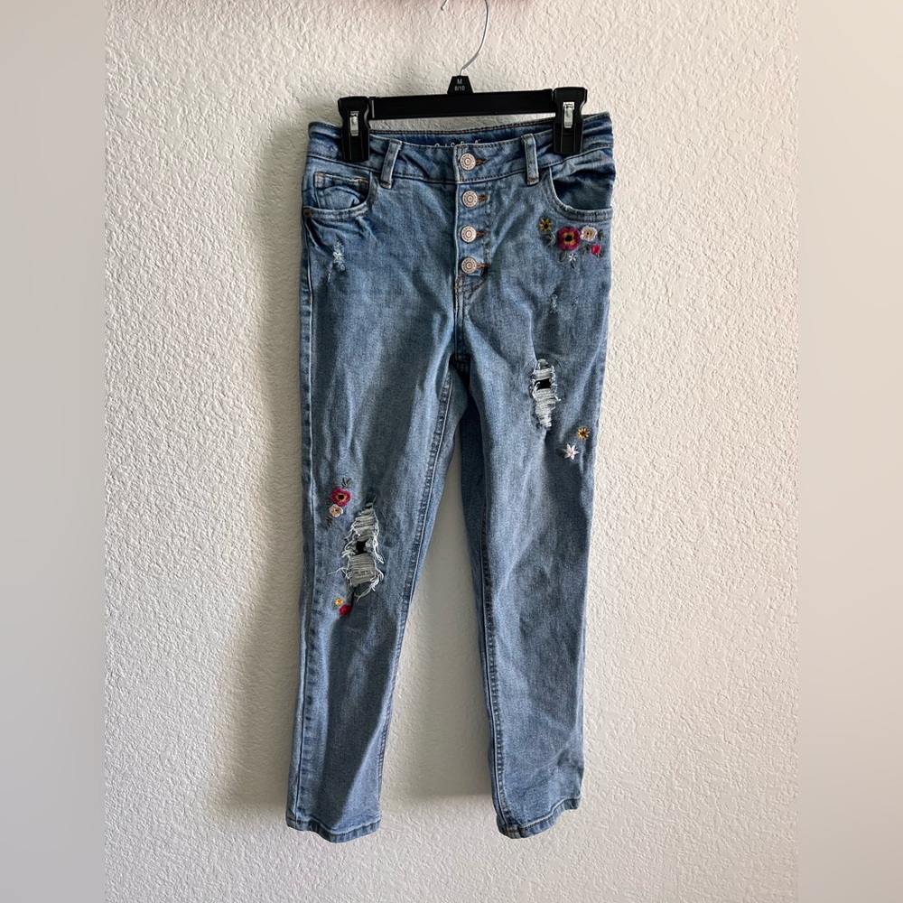Cat & Jack Light Blue Embroidered Girls Jeans
